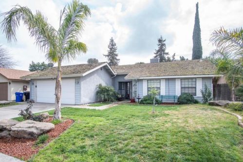 1321 San Lucia Ave, Porterville, CA 93257-1497