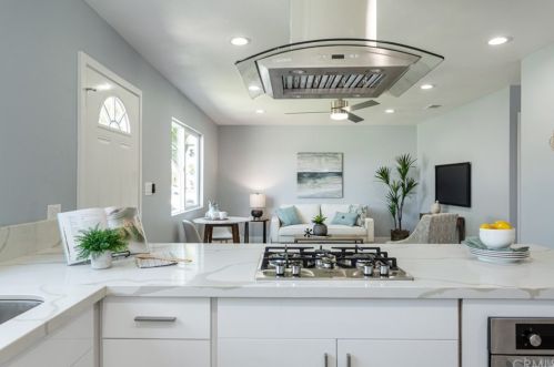 1940 Napoleon Ave, Oxnard, CA 93033-4732