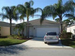 1107 13th Sq, Vero Beach FL  32960-2101 exterior