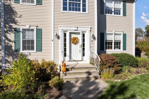 97 Uconn Ave, Glastonbury, CT 06033-1365