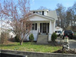 23 Cedar Ave, Waterbury, CT 06705-2702