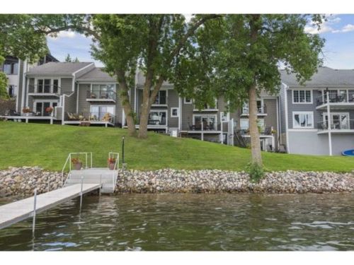 422 Lake St, Minnetrista MN  55387 exterior