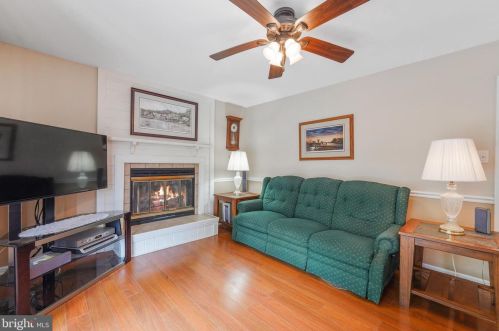 1351 Westminster Dr, Downingtown PA  19335-3655 exterior