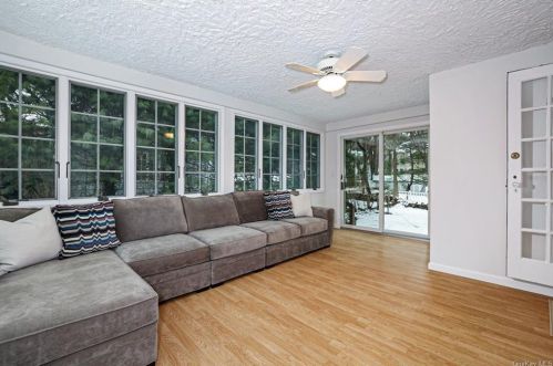 23 Lewis Ave, Hartsdale NY  10530-2803 exterior