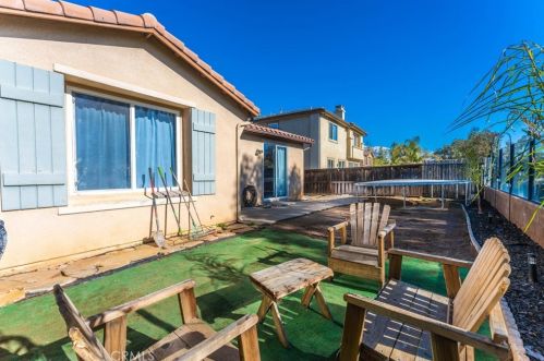 37227 Winged Foot Rd, Beaumont CA  92223-8010 exterior