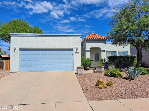 5500 Wembly Rd, Tucson, AZ 85746-3939