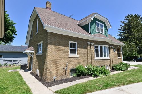 213 Butler St, Random Lake WI  53075-1711 exterior