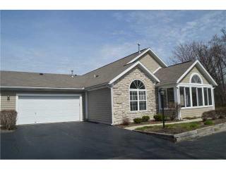 2235 Whispering Pines Dr, Toledo, OH 43617-2269