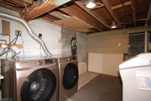 12 Tobyhanna Trl, Hopatcong NJ  07843-1024 exterior