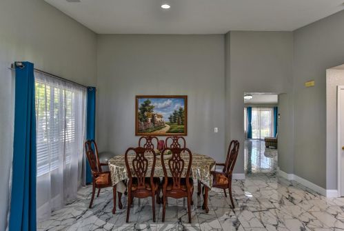 8489 Mcgray Way, Elk Grove CA  95624-4121 exterior