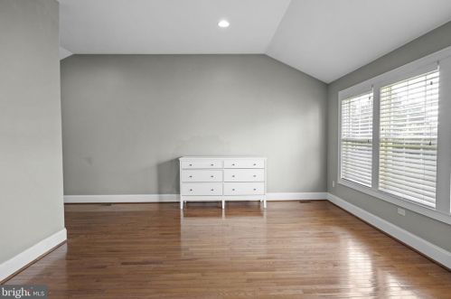 590 Abbey Ct, Blue Bell PA  19422-1303 exterior