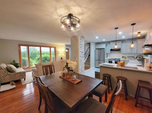 1330 Atwood Ave, Providence RI  02919-4903 exterior