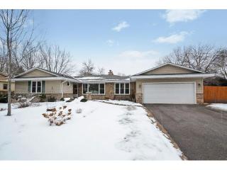 2265 Cameron Dr, Saint Paul, MN 55125-1697
