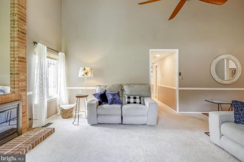 7827 Mulberry Bottom Ln, Springfield VA  22153-2314 exterior