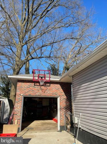 325 Nimitz Rd, Dover DE  19901-6636 exterior