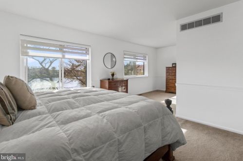 1628 Devon Ct, Yardley PA 19067-5741 exterior