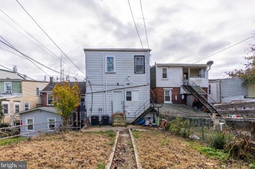 217 Lancaster Ave, Downingtown, PA 19335-2555