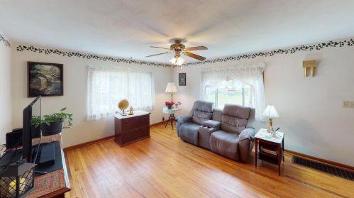 644 Henry St, Bellefontaine OH  43311-2130 exterior