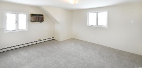 4028 Jean Ave, Bethpage NY  11714-4521 exterior