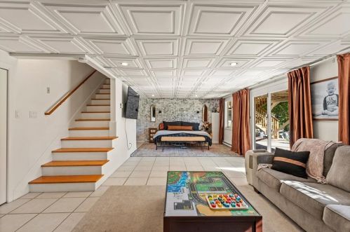 9 Noto Dr, North Providence RI  02904-2905 exterior