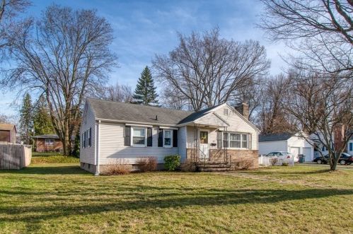 83 Mildred Ave, Springfield, MA 01104-1244