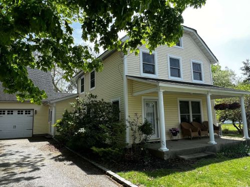 67 Hawkins Ave, Center Moriches, NY 11934-2301