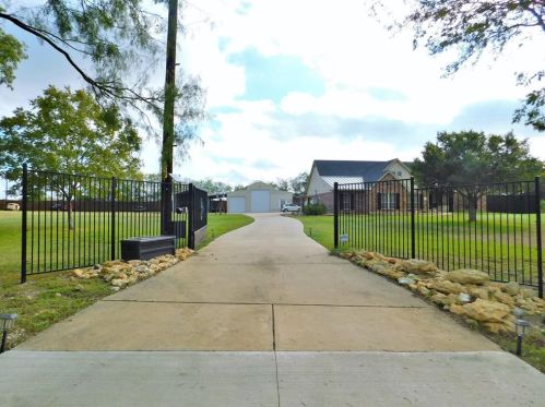 2935 Bonnie Brae St, Denton, TX 76207-1115