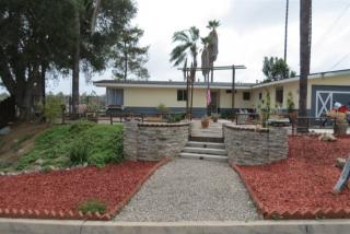 126 Santa Clara Dr, Vista, CA 92083-6223