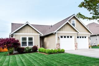 2032 Mercedes Dr, Lynden, WA 98264-3913