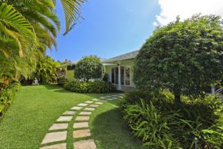 169 Kuukama St, Kailua, HI 96734-2945