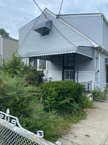 133-07 160th St, Jamaica, NY 11434-1107