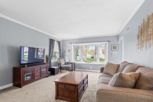 2403 81, Milwaukee WI 53213-1012 exterior