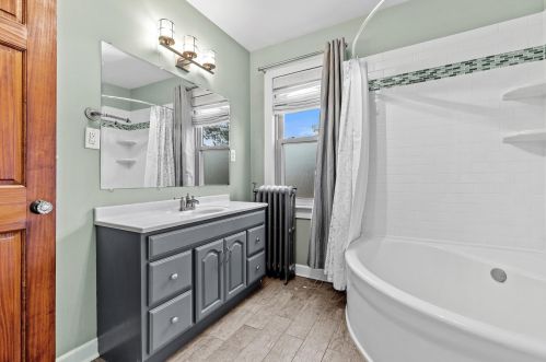 4038 7th Ave, Kenosha WI  53140-5532 exterior