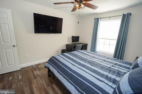 2 Highland Dr, Seaford DE  19973-4827 exterior