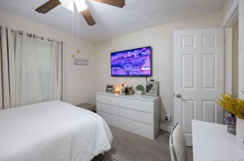 82 Middlefield Ave, Waterbury CT  06705-2723 exterior