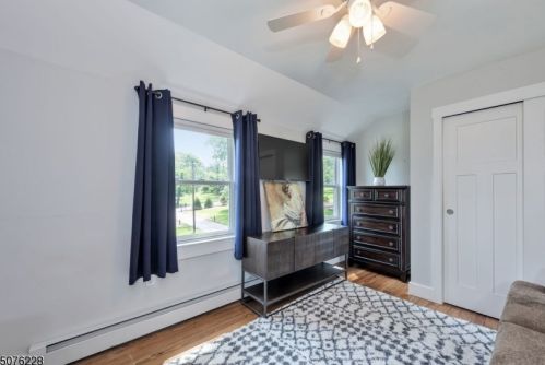 845 Vosseller Ave, Martinsville NJ  08836-2387 exterior