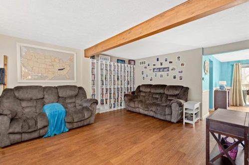 3138 Laurel Ridge Cir, Bridgeville PA  15017-1655 exterior