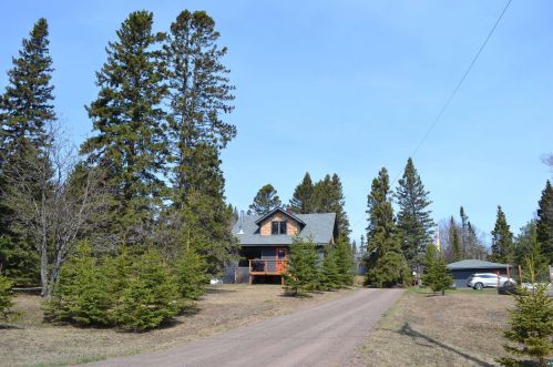 5273 Highway 61, Lutsen, MN 55612-9513