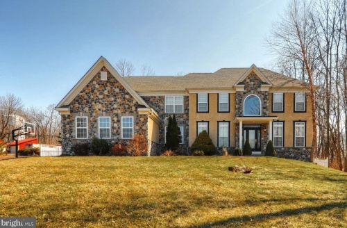 36 Doe Run Ln, Pottstown, PA 19464-2162