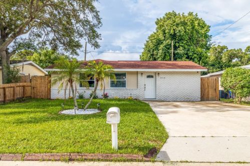 7210 51st Ave, Saint Petersburg, FL 33709-2611