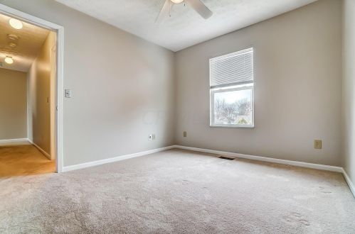 122 Wyckshire Dr, Pataskala OH  43062-7345 exterior