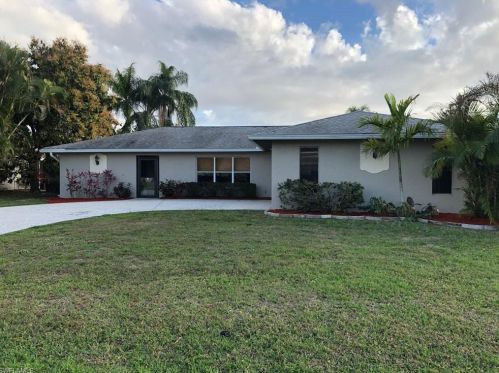 2104 25th Ter, Cape Coral, FL 33904-3277