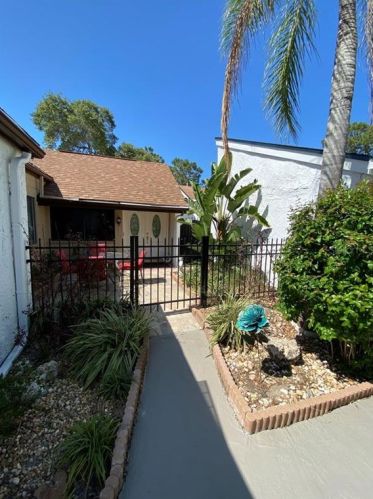 12511 Merry Ln, Port Richey, FL 34667-7004