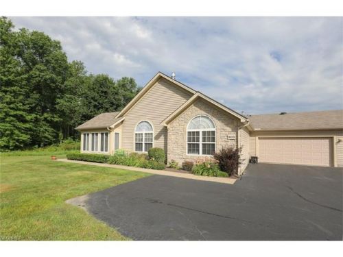 903 Timberline Dr, Columbiana, OH 44408-8442