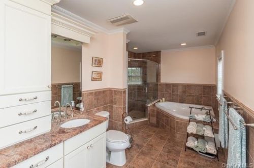 110 Orchard Ter, Monroe NY  10950-3416 exterior