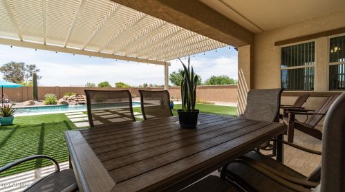 7544 Peppertree Dr, Gilbert AZ  85298 exterior