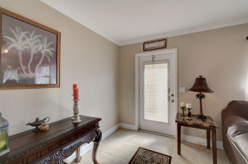 239 Saxony, Delray Beach FL  33446-1842 exterior