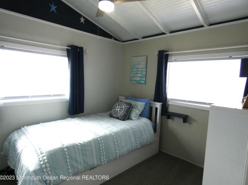 22 Crane Way, Lavallette NJ  08735-1305 exterior