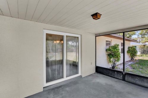 2861 Bowden Rd, Avon Park Lakes FL  33825-8701 exterior