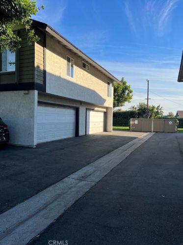 546 Dunton Ave, Orange, CA 92865-2308